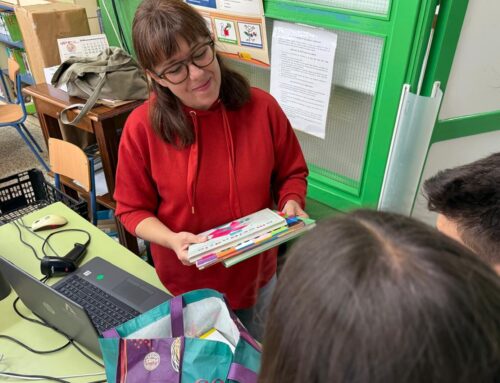 DONACIÓN DE LIBROS DE NUESTRO ALUMNADO DE 6º Y LA AMPA LA MARINA A LA BIBLIOTECA.