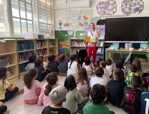 Día del Libro en la biblioteca con el taller «El Delfín Serafín».